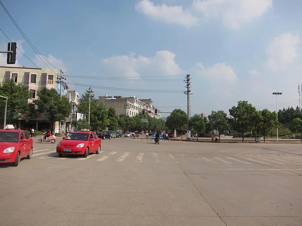 Dongxiang District