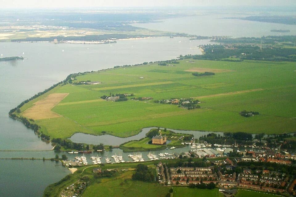 Muiden