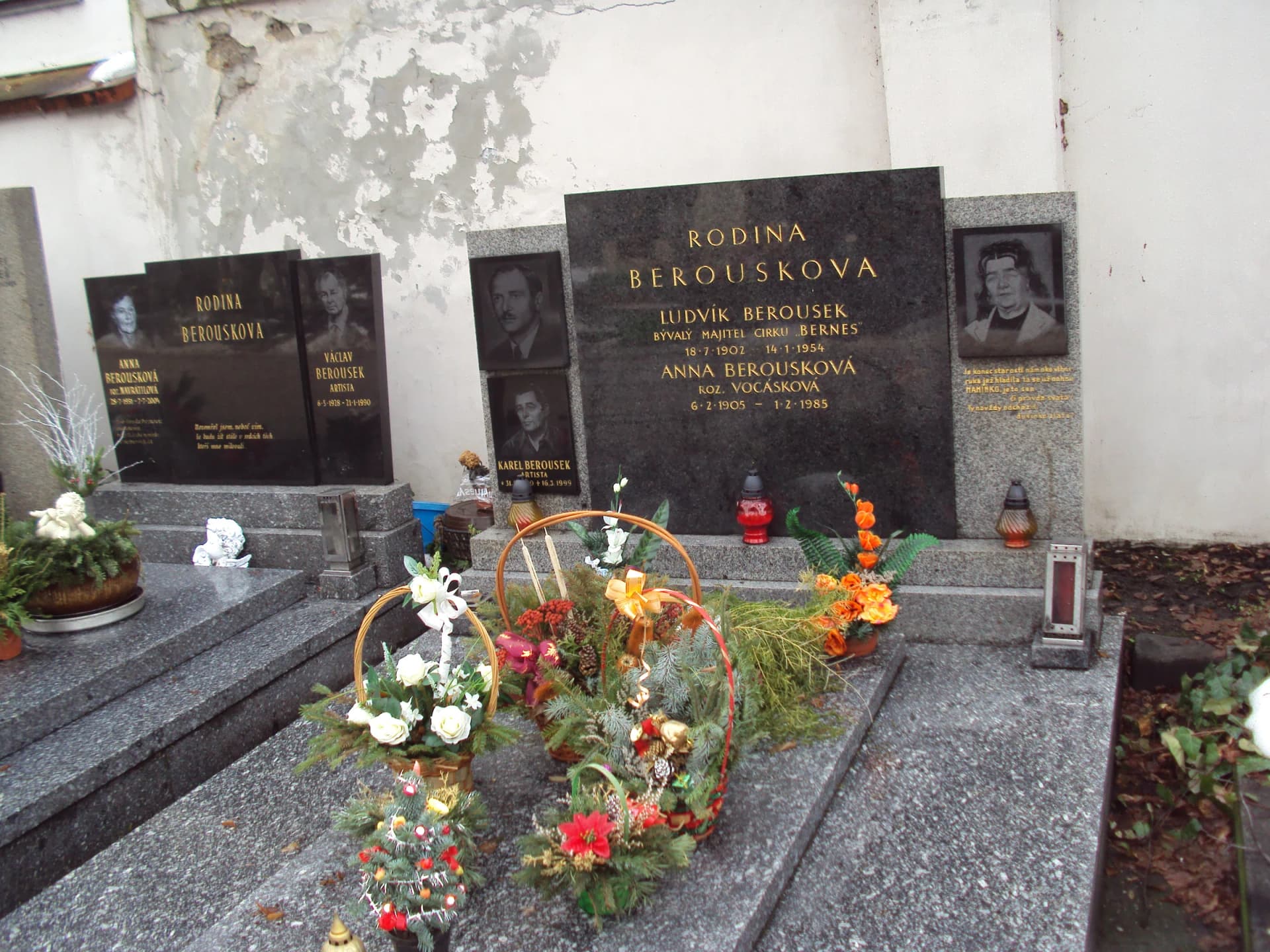 Olšany Cemetery