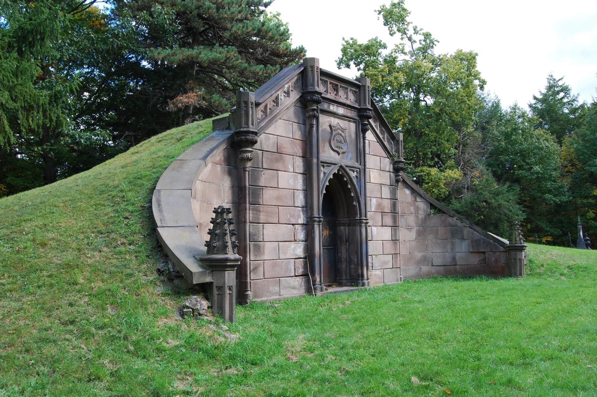 Oakwood Cemetery