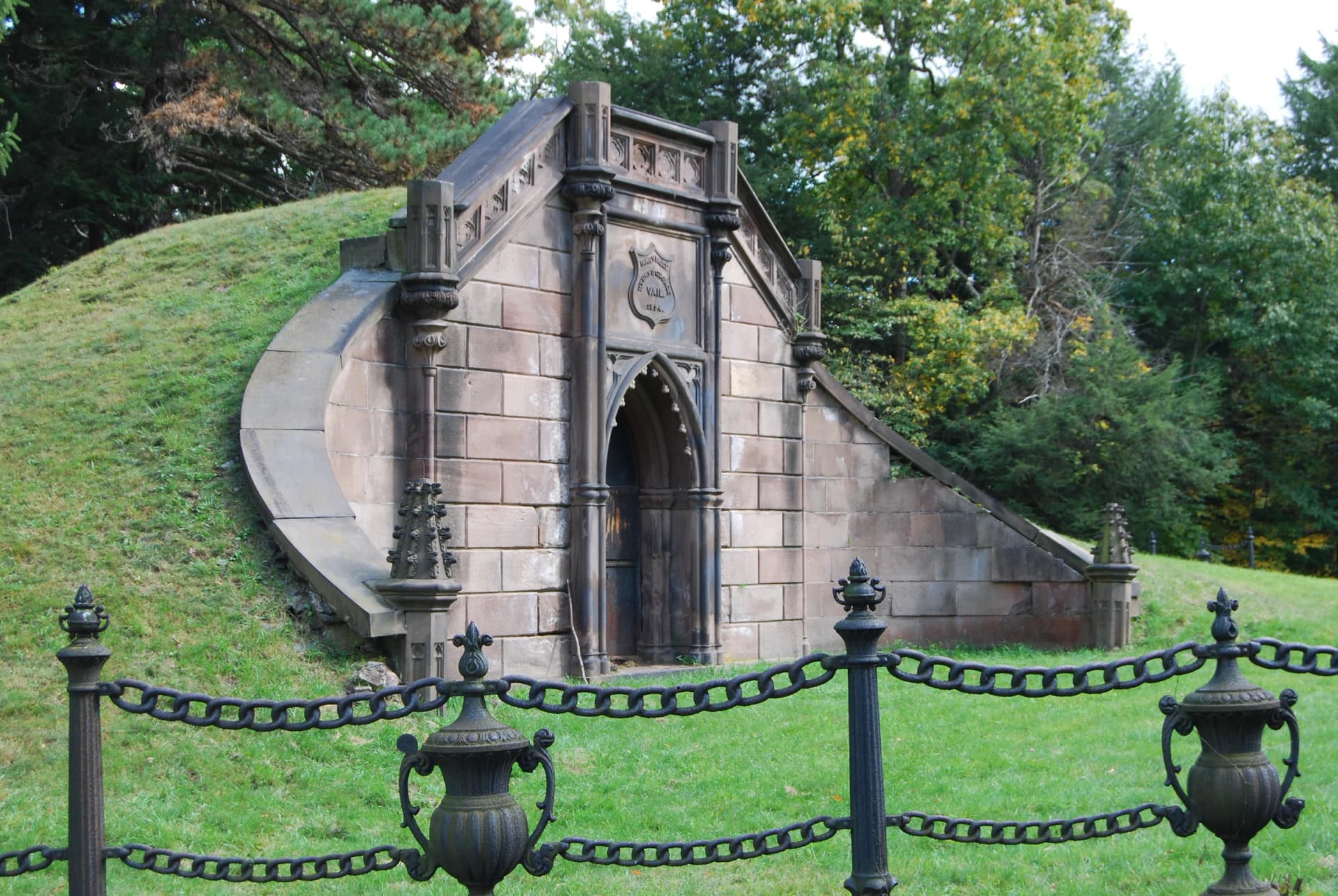 Oakwood Cemetery
