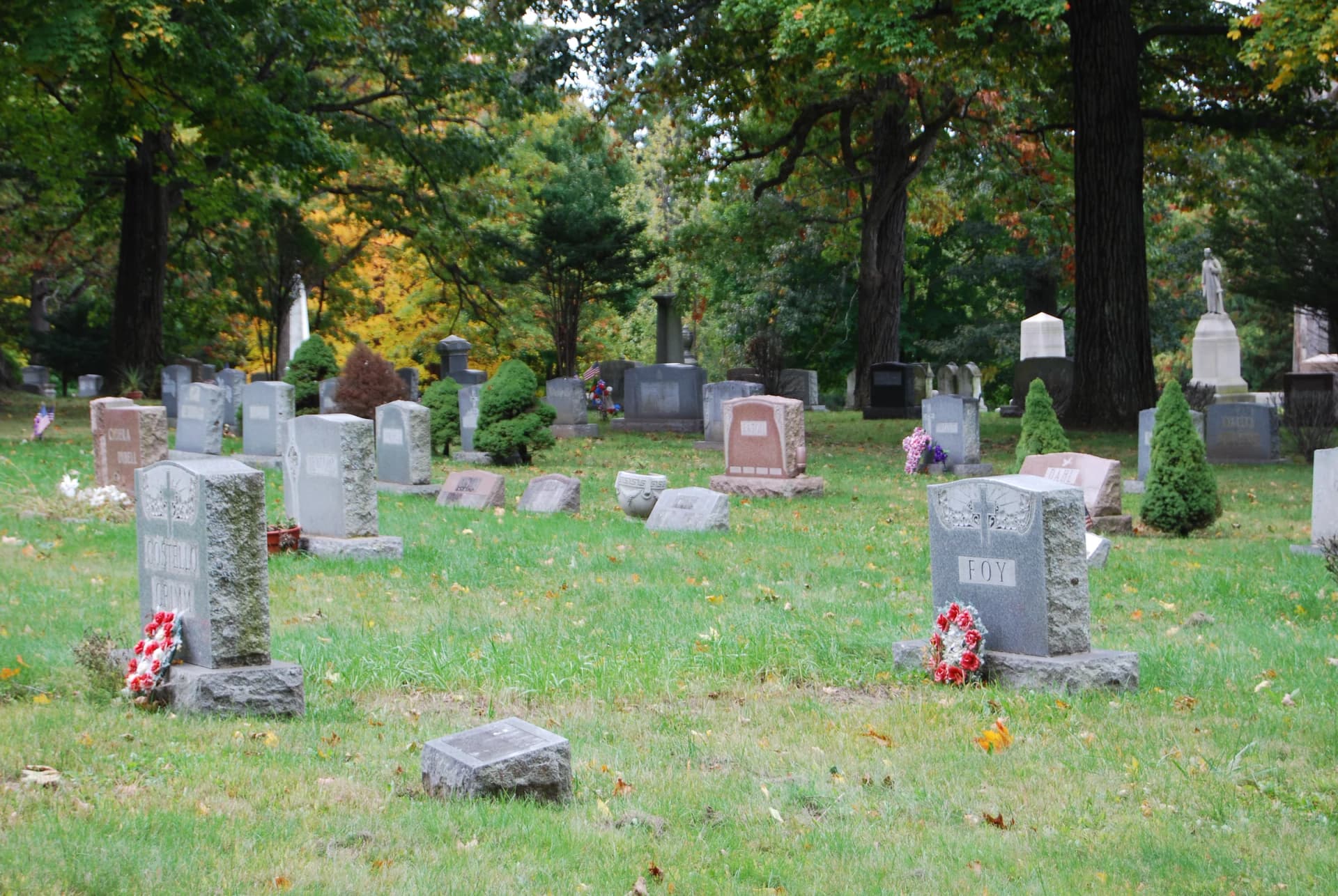 Oakwood Cemetery