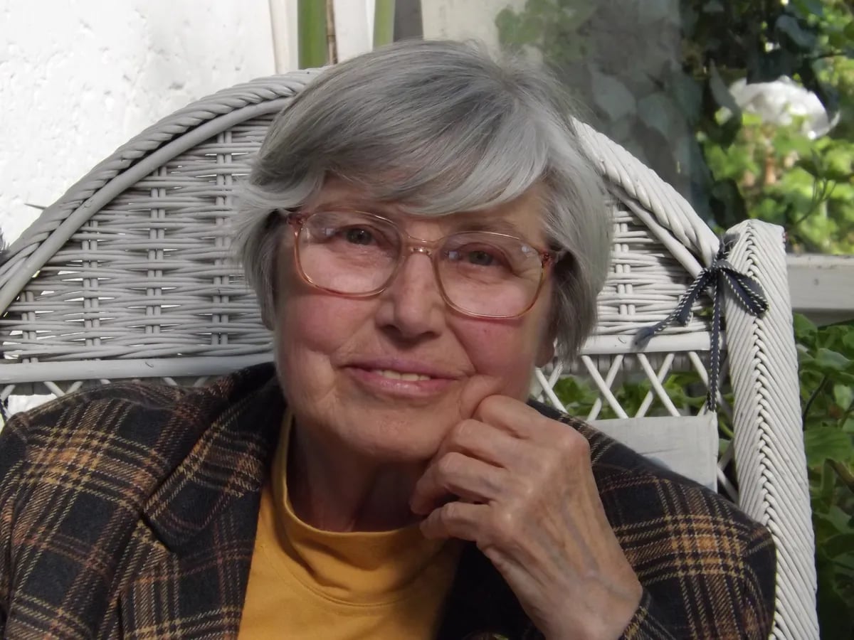 Portrait of Erzsébet Illés (1936–2026) – memorial page