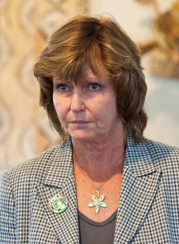 Portrait of Adrienne Staples (1956–2026) – memorial page