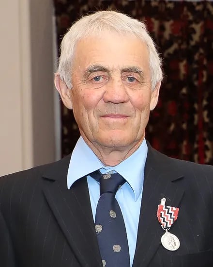 Portrait of Harry Pawsey (1946–2026) – memorial page