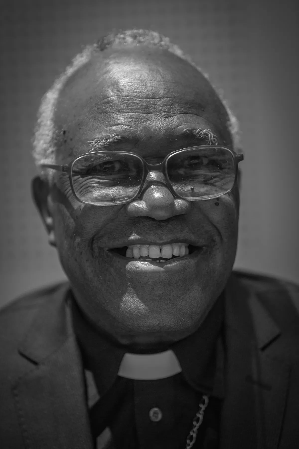 Porträt von Zacarias Kamwenho (1934–2026) – Gedenkseite