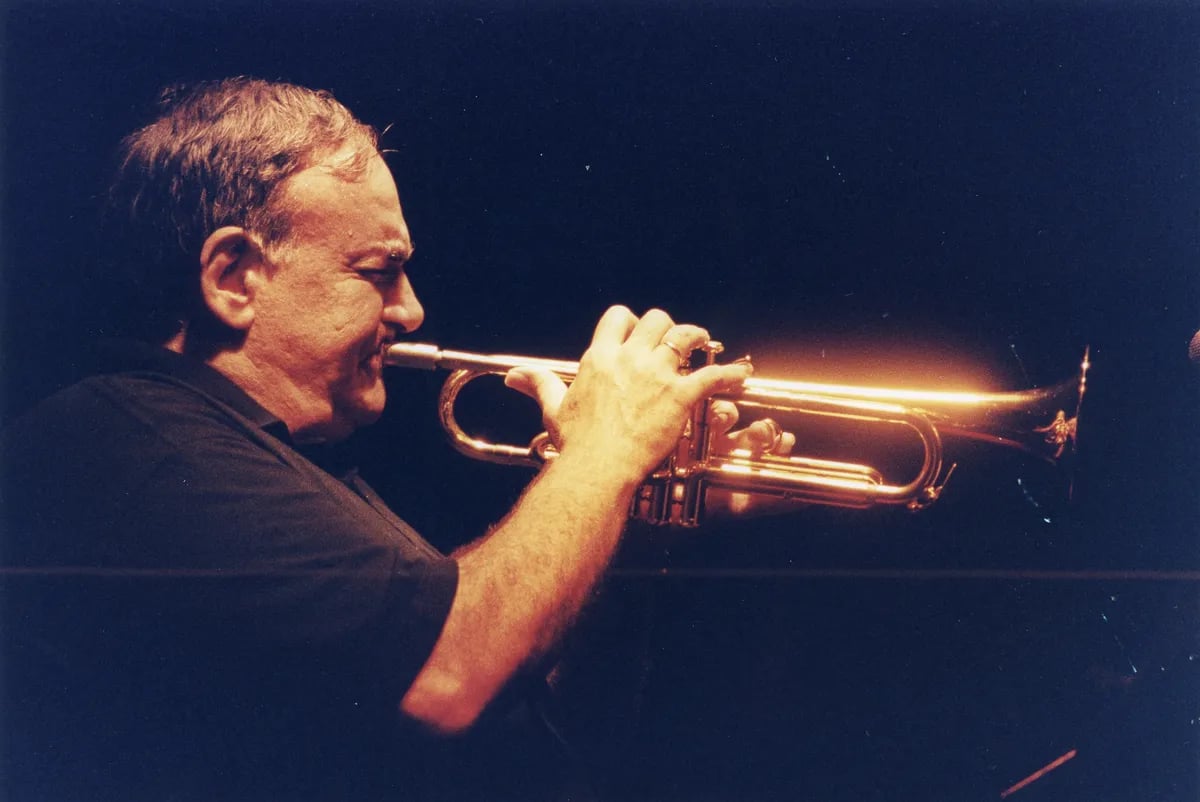 Porträt von Roberto Fernández (1937–2026) – Gedenkseite