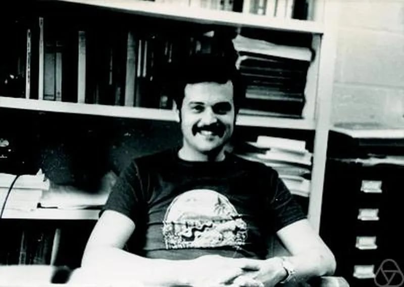 Portrait of Sheldon Newhouse (1942–2026) – memorial page