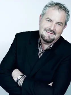 Porträt von Gerry Kelly (1948–2026) – Gedenkseite