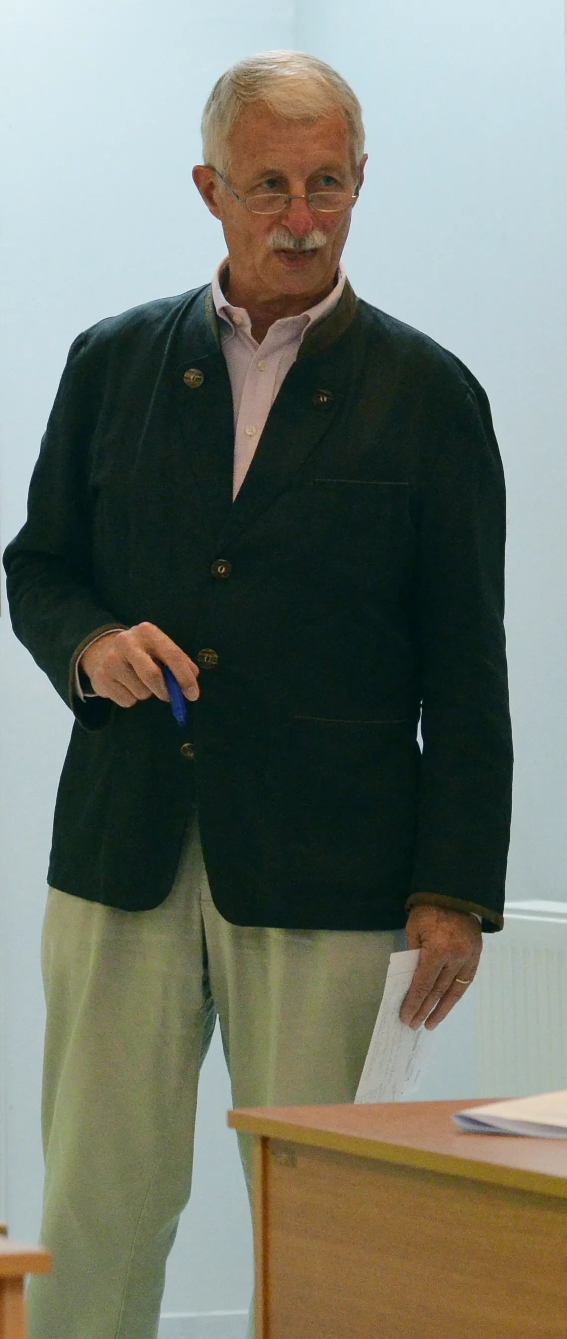 Portrait of Volker Ronge (1943–2026) – memorial page