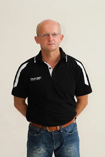 Porträt von Jiří Ehrenberger (1955–2026) – Gedenkseite