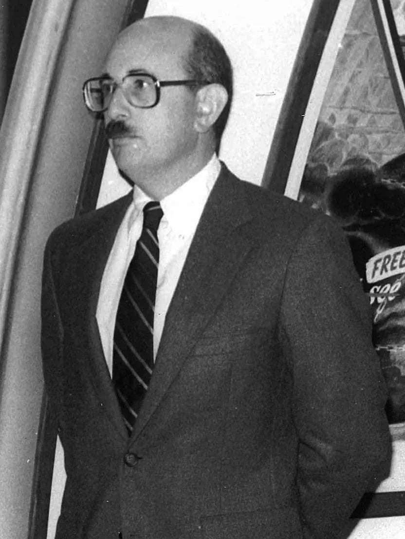 Porträt von Ronald H. Spector (1943–2026) – Gedenkseite