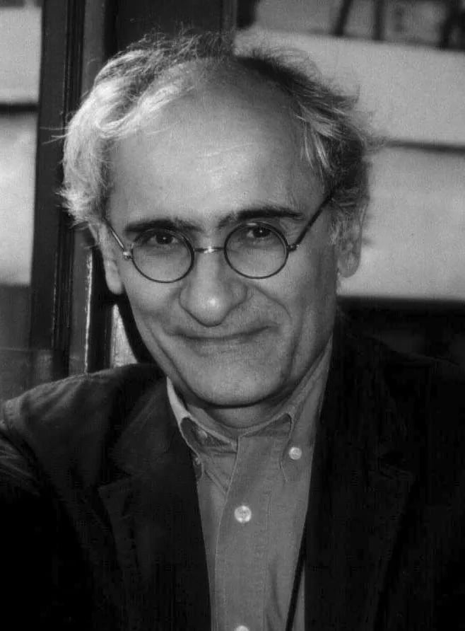 Porträt von Alexander Tzonis (1937–2026) – Gedenkseite