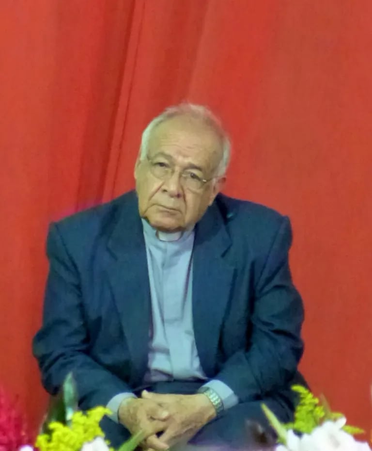 Porträt von Mario Enrique Ríos Montt (1932–2026) – Gedenkseite