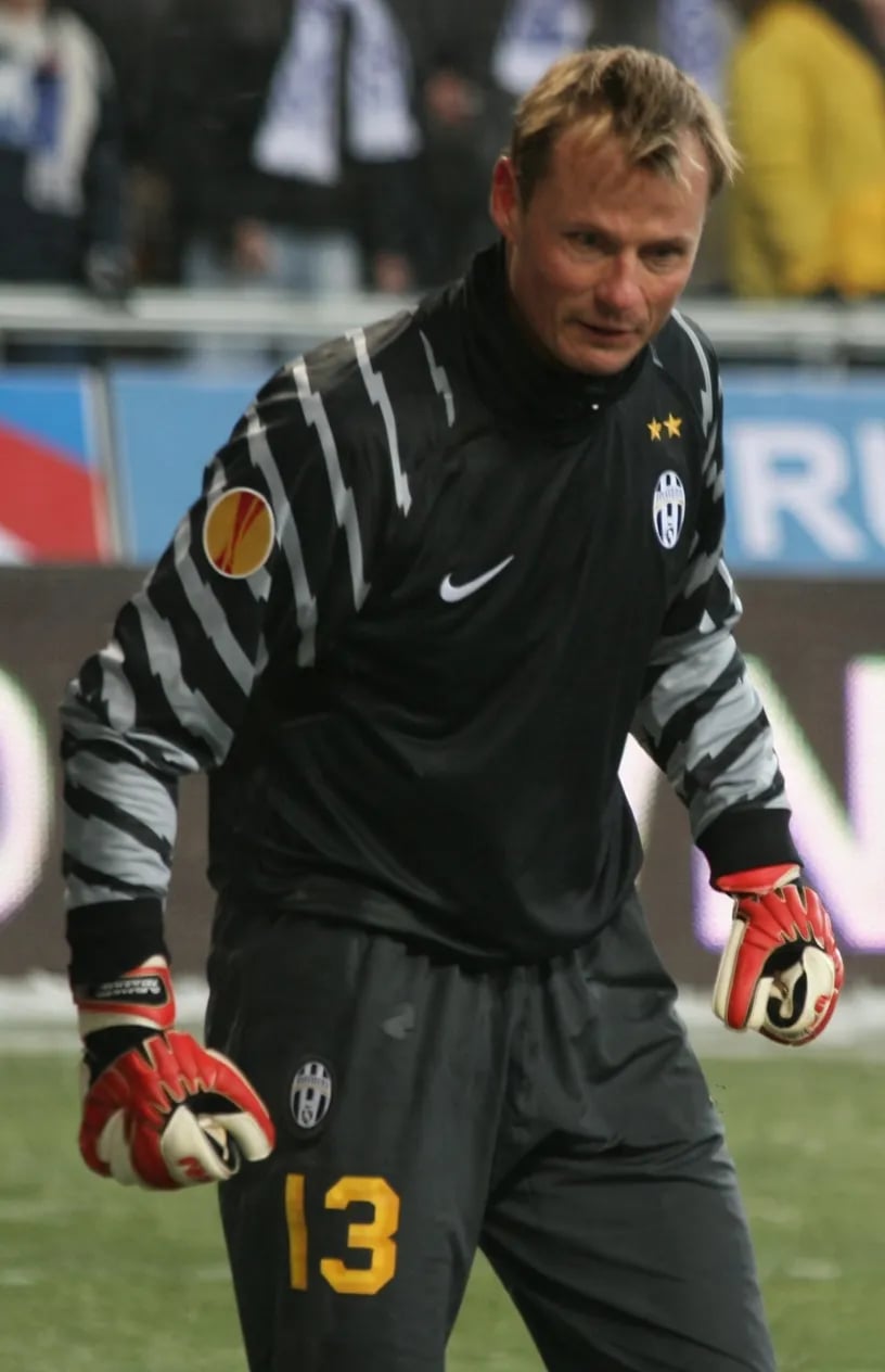 Portrait of Alex Manninger (1977–2026) – memorial page