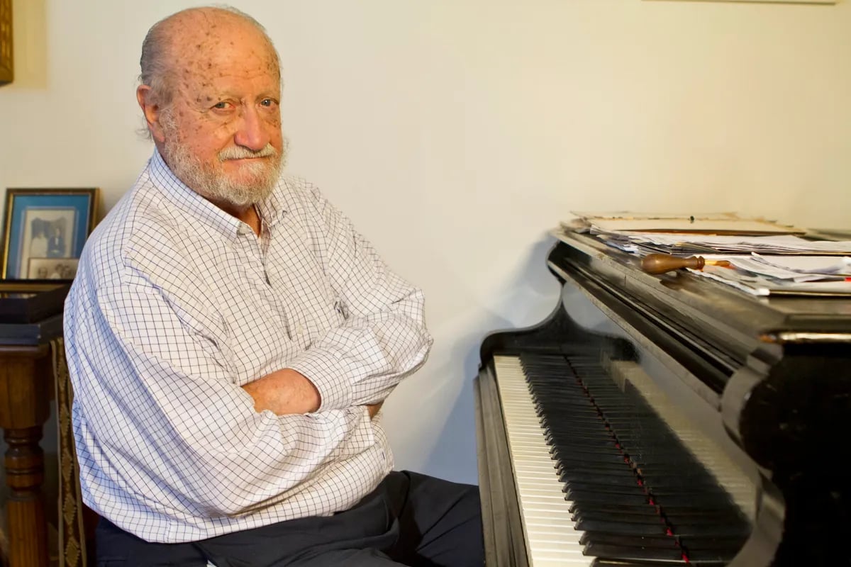 Porträt von Pedro Ignacio Calderón (1933–2026) – Gedenkseite