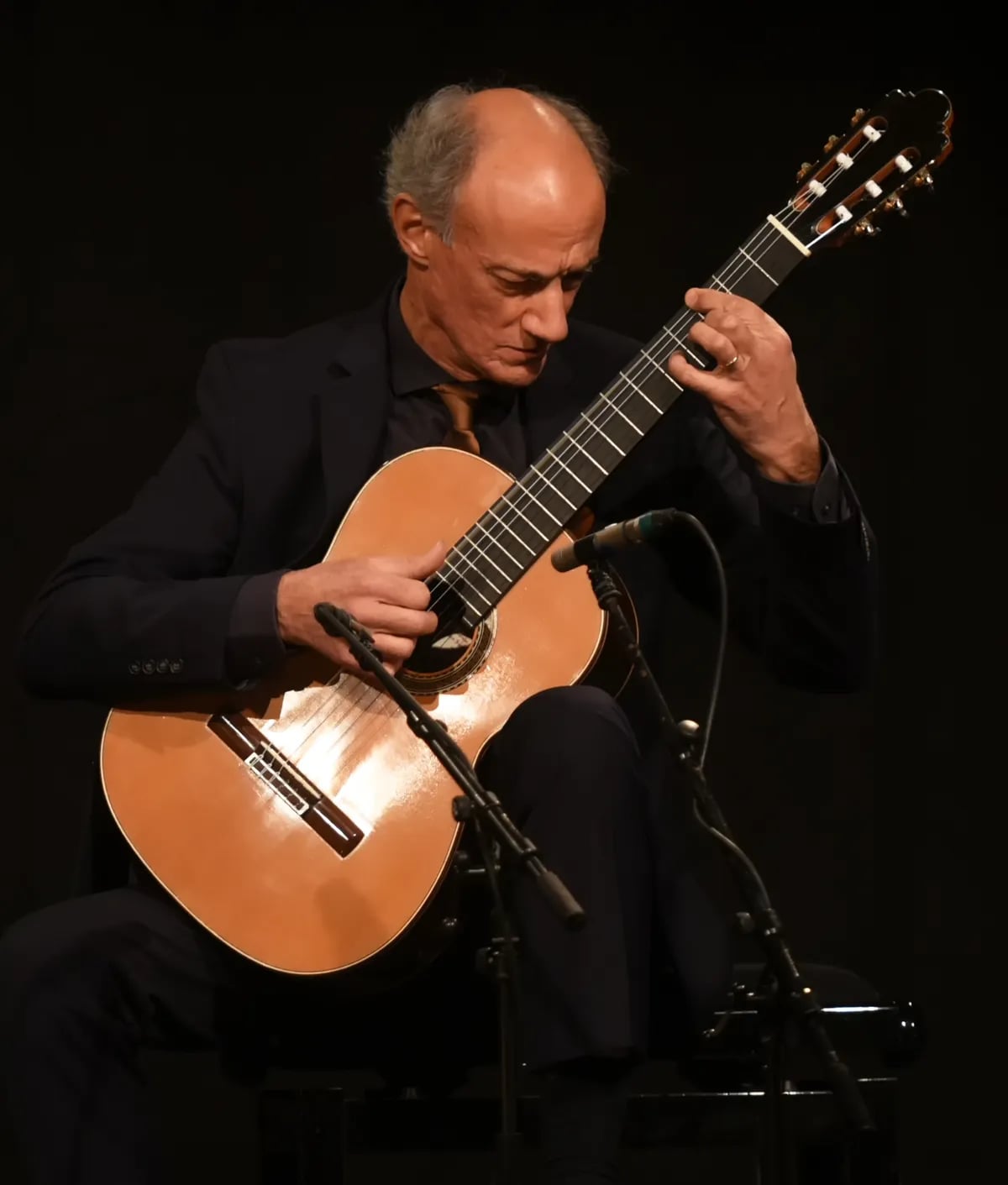 Porträt von Roberto Aussel (1954–2026) – Gedenkseite