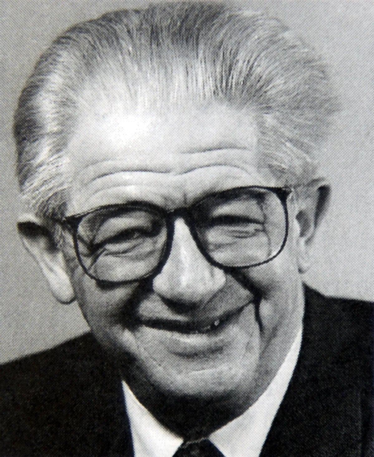 Portrait of Willy Loretan (1934–2026) – memorial page