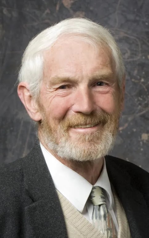 Portrait of Alan Musgrave (1940–2026) – memorial page