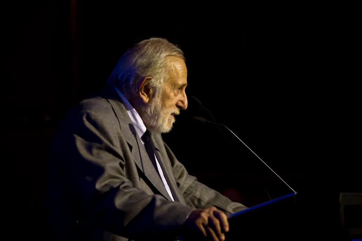 Portrait of Adolfo Aristarain (1943–2026) – memorial page
