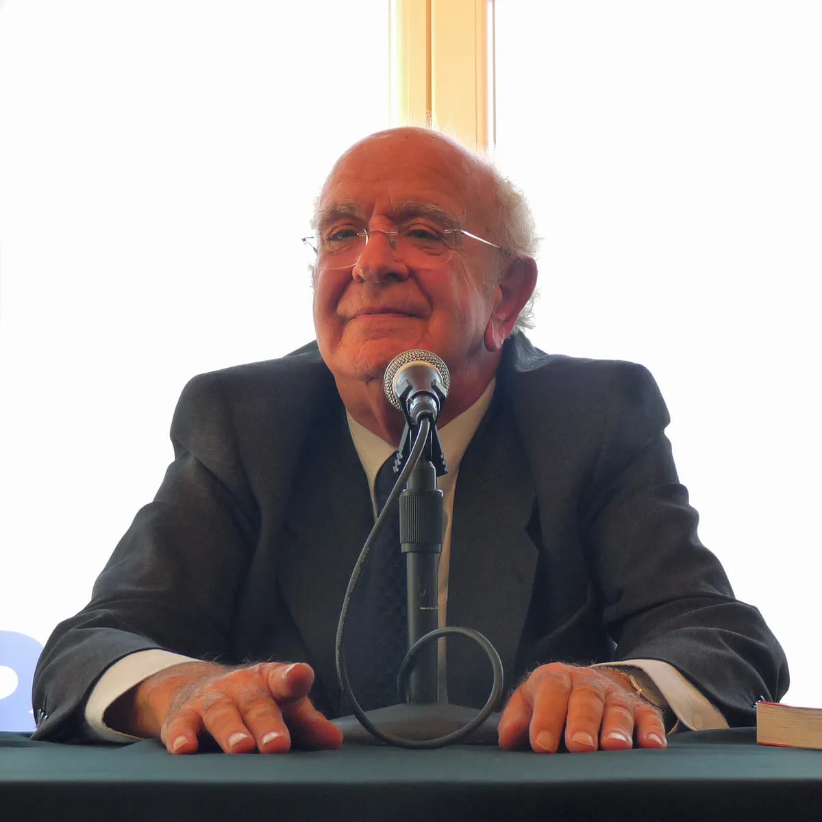 Porträt von Aldo Naouri (1937–2026) – Gedenkseite