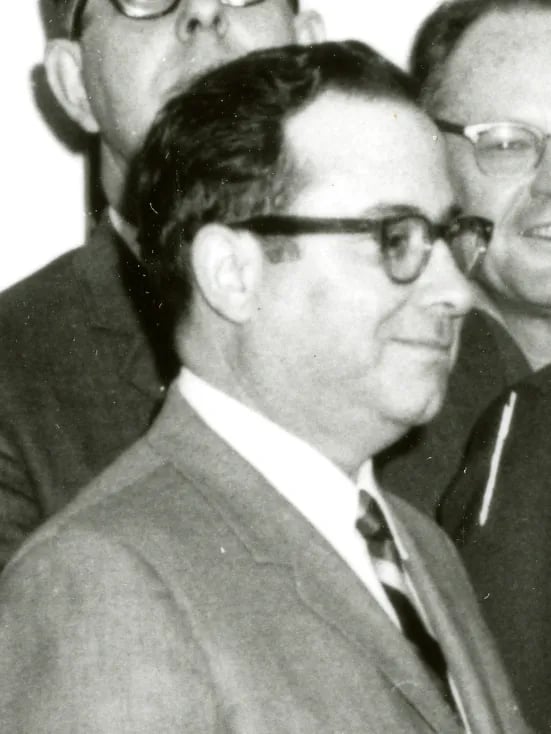 Porträt von Donald Newhouse (1929–2026) – Gedenkseite