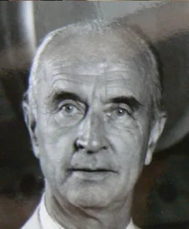 Portrait of Jean-Paul Jauffret (1930–2026) – memorial page