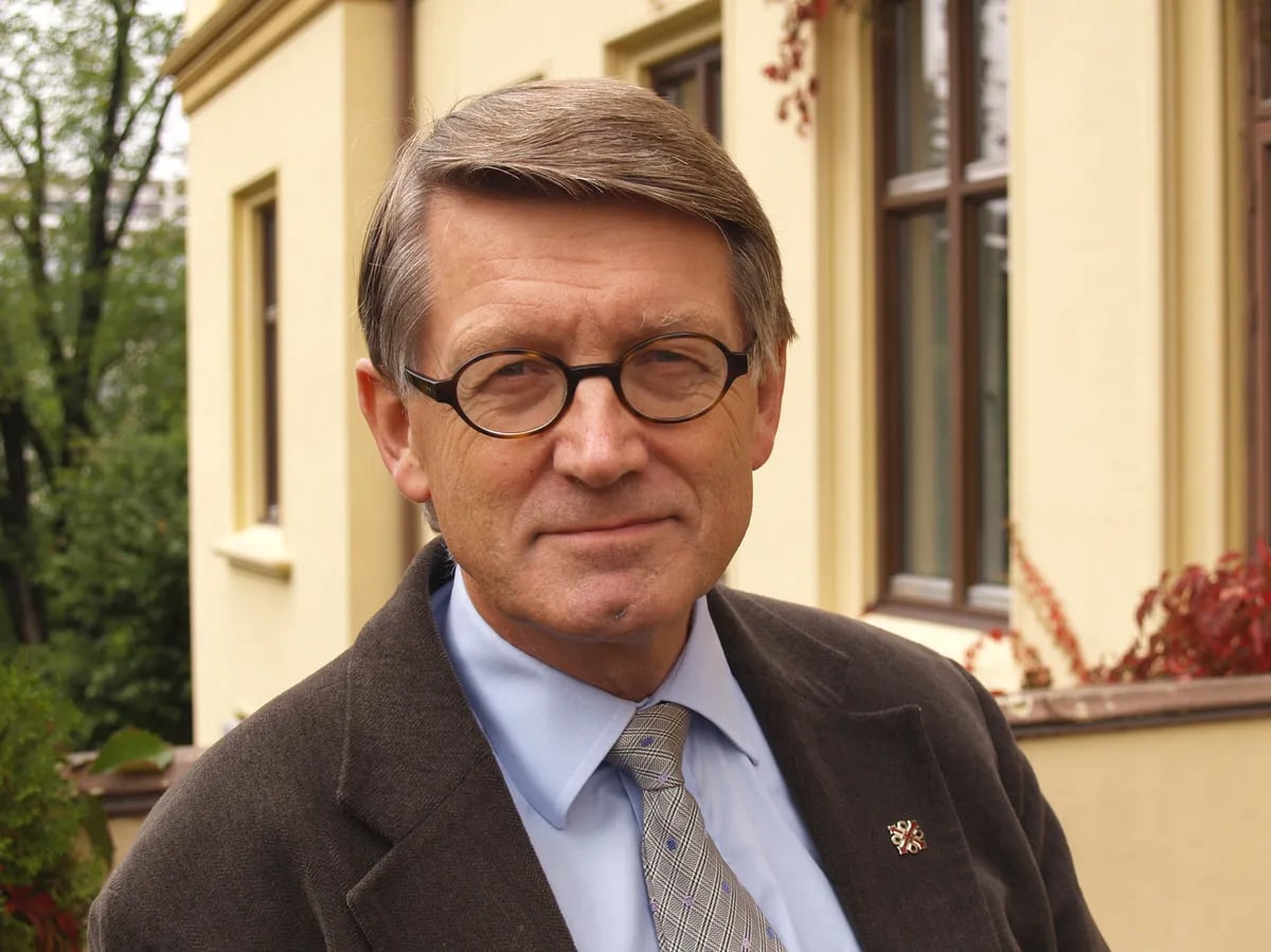 Portrait of Finn Wagle (1941–2026) – memorial page