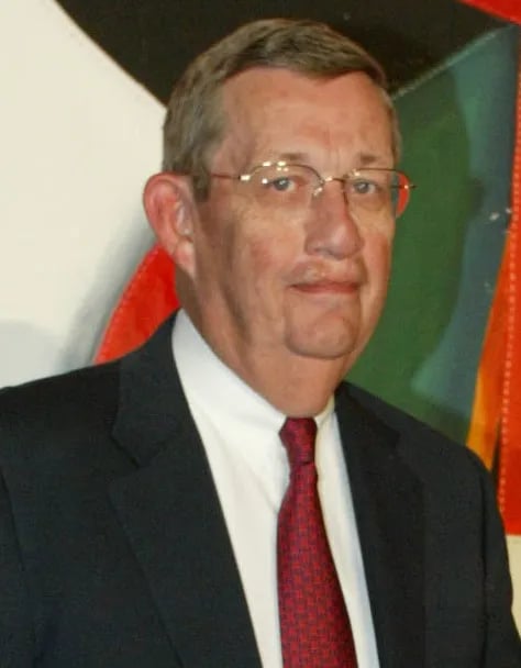 Porträt von Lee Raymond (1938–2026) – Gedenkseite