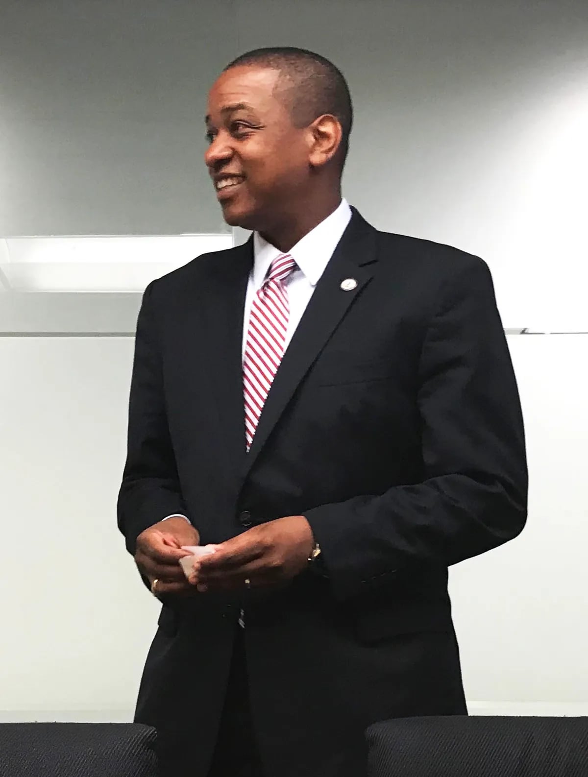 Porträt von Justin Fairfax (1979–2026) – Gedenkseite