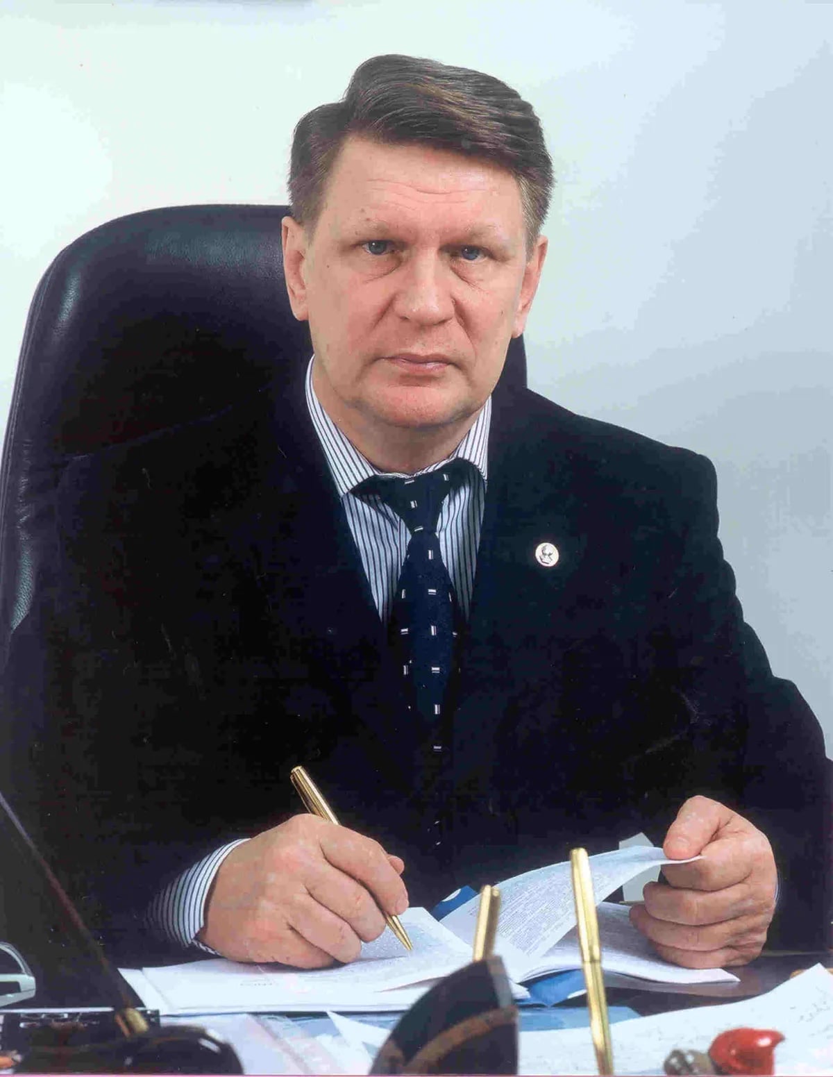 Porträt von Vladimir Okrepilov (1944–2026) – Gedenkseite