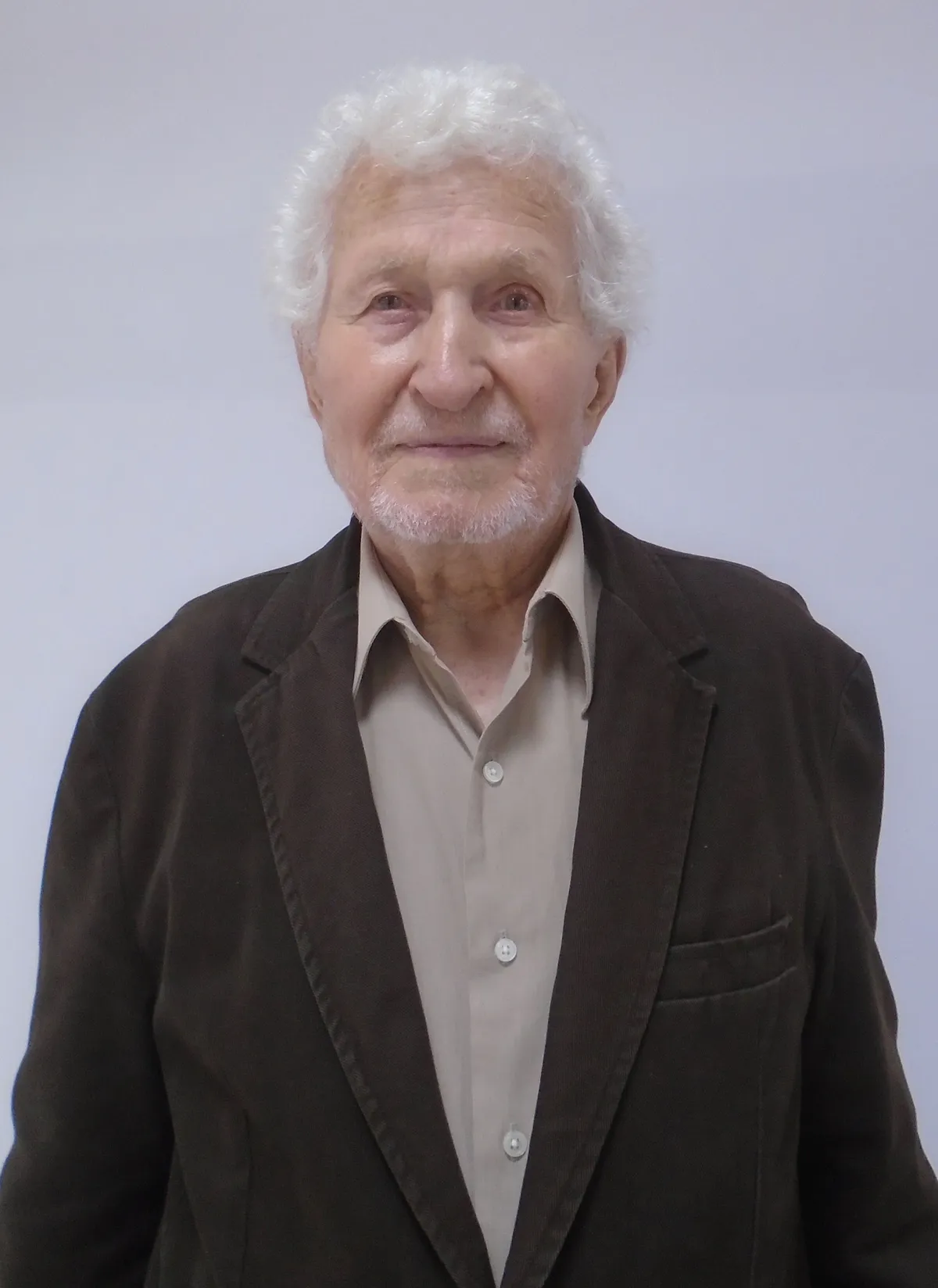 Porträt von Praski Vitti (1936–2026) – Gedenkseite
