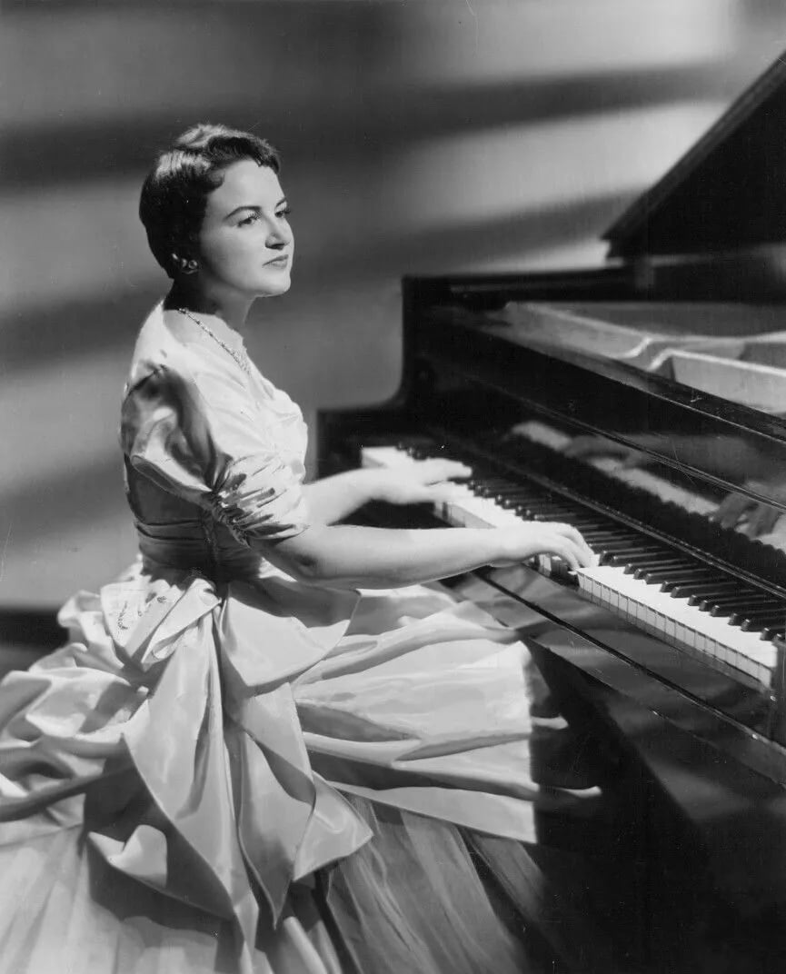 Porträt von Ruth Slenczynska (1925–2026) – Gedenkseite