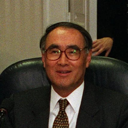 Porträt von Lee Hong-koo (1934–2026) – Gedenkseite