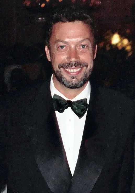 Porträt von Tim Curry (1946–2026) – Gedenkseite