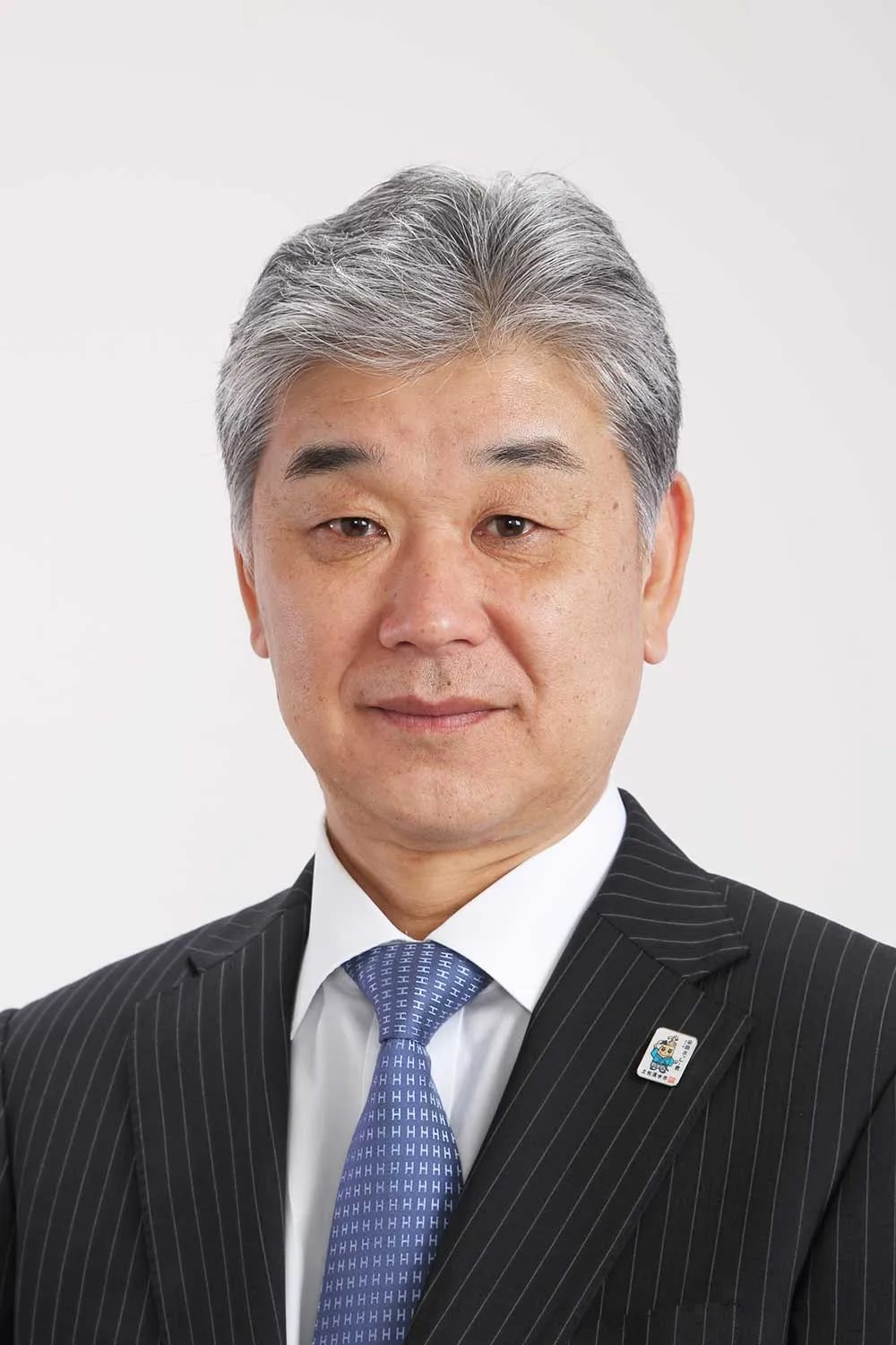 Porträt von Mitsunobu Hijiya (1959–2026) – Gedenkseite