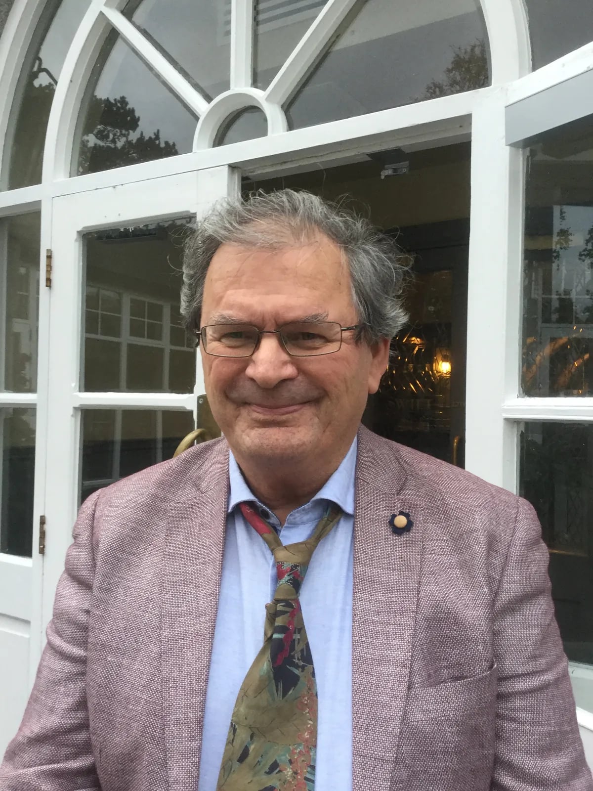 Porträt von Gabriel Rosenstock (1949–2026) – Gedenkseite