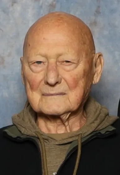 Porträt von James Tolkan (1931–2026) – Gedenkseite