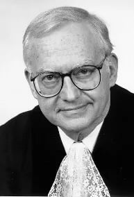 Portrait of Stephen M. Schwebel (1929–2026) – memorial page