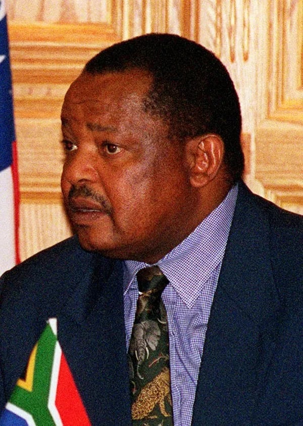 Porträt von Mosiuoa Lekota (1948–2026) – Gedenkseite