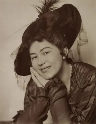 Portrait of Mechthildis Thein (1888–1959) – memorial page