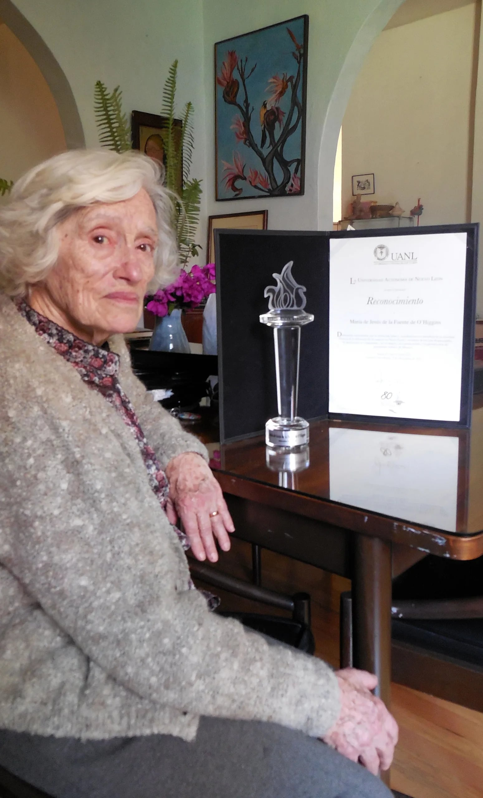 Porträt von María O’Higgins (1920–2021) – Gedenkseite