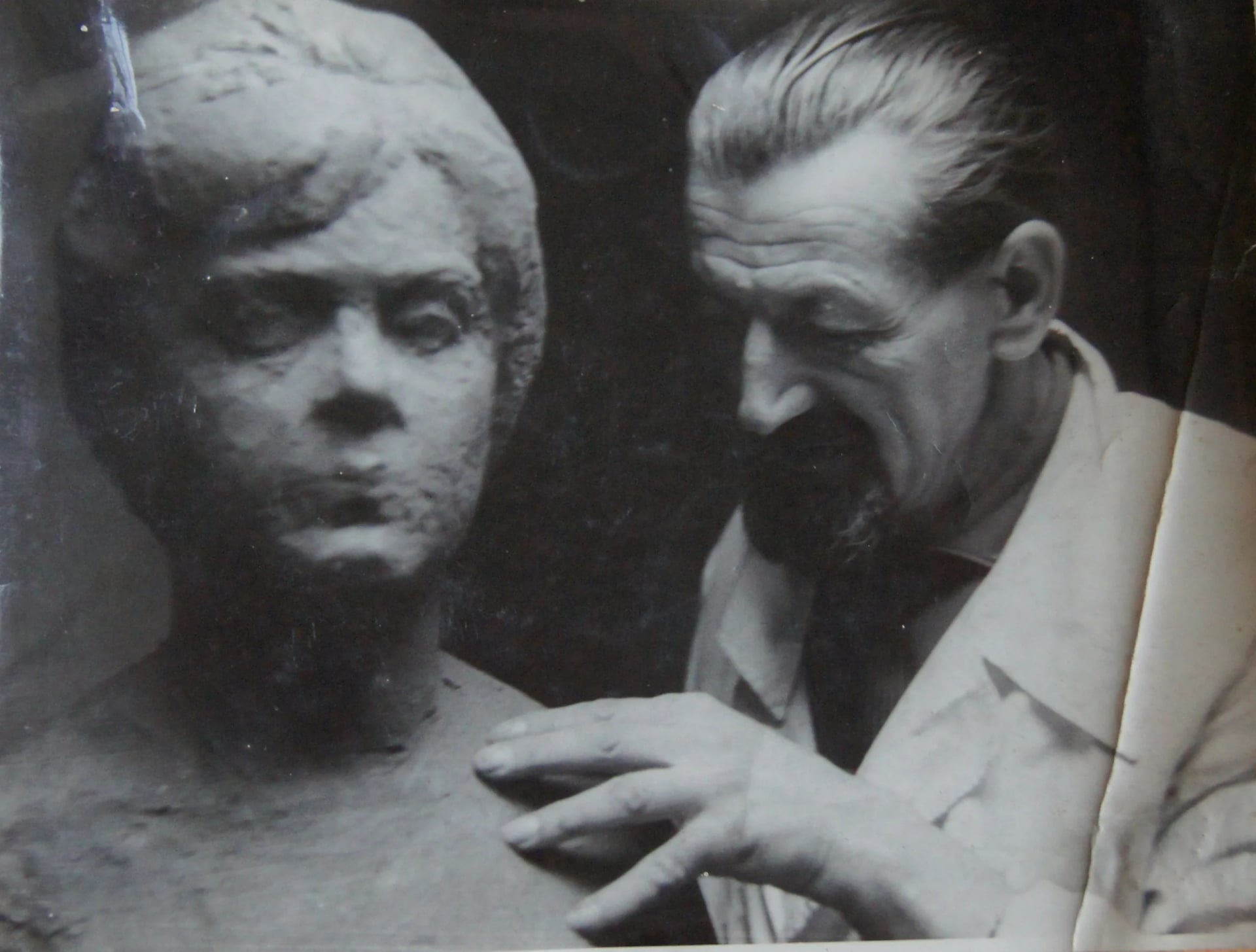 Portrait of Jan Maria Jakób (1908–1987) – memorial page