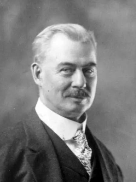 Porträt von Victor Albert Long (1866–1938) – Gedenkseite