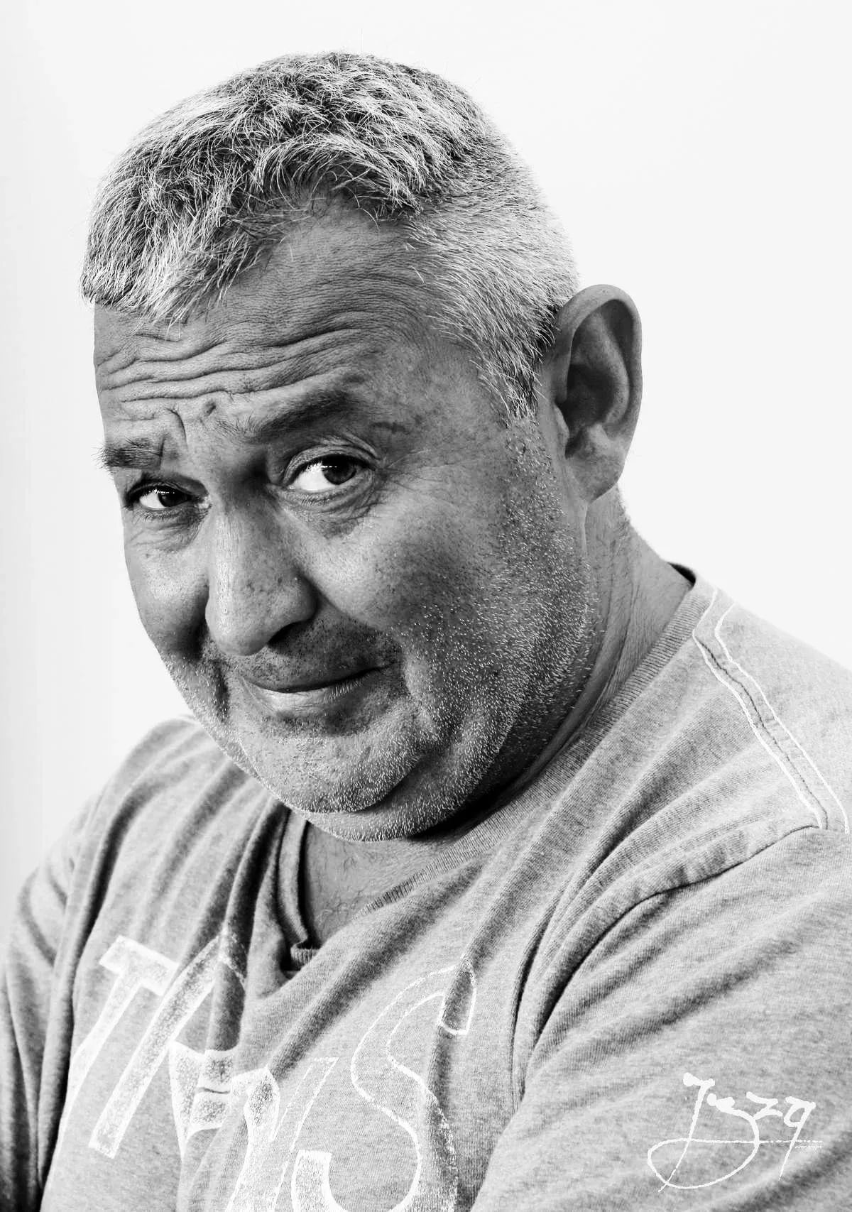Porträt von Károly Gesztesi (1963–2020) – Gedenkseite