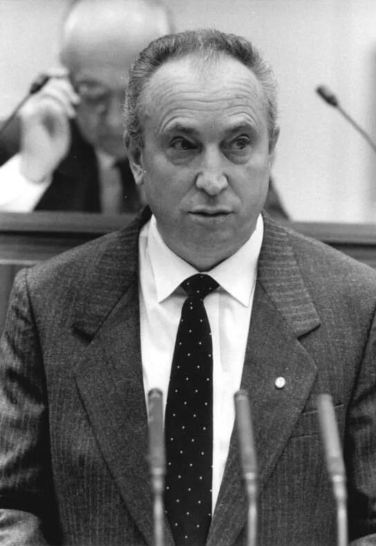 Porträt von Ernst Höfner (1929–2009) – Gedenkseite