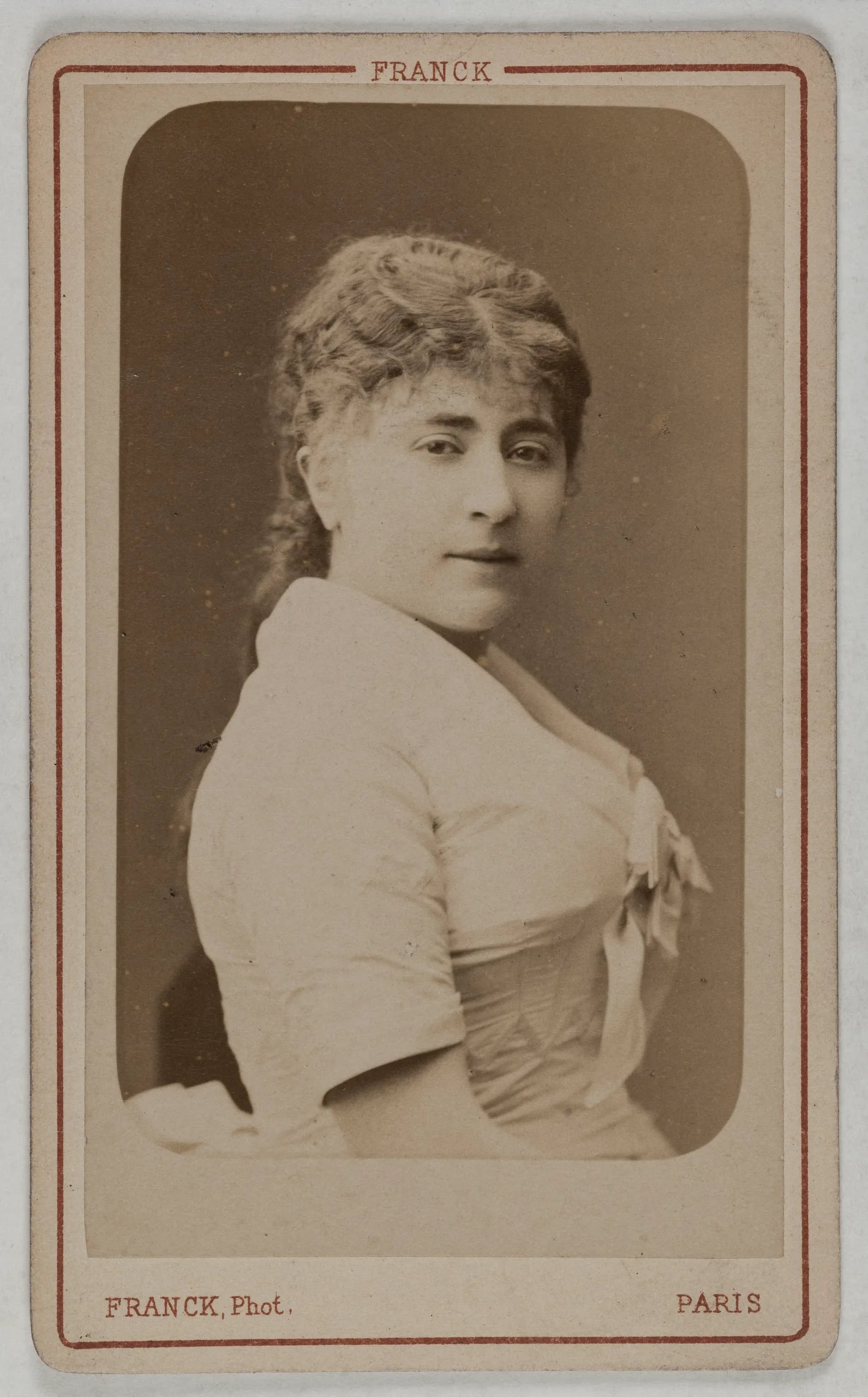 Porträt von Eugénie Deshayes (1846–1925) – Gedenkseite