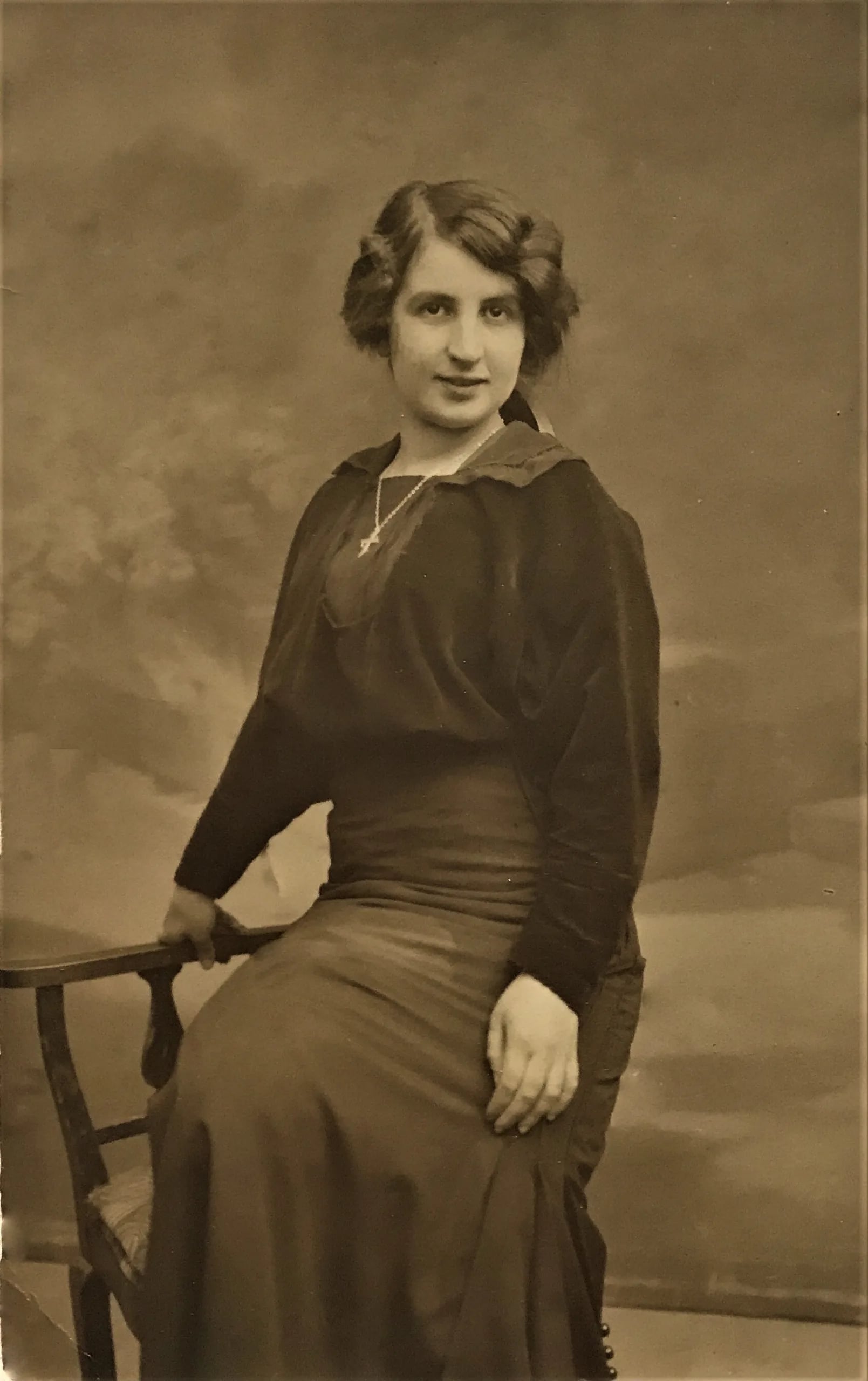 Portrait of Maria Cândea (1889–1974) – memorial page