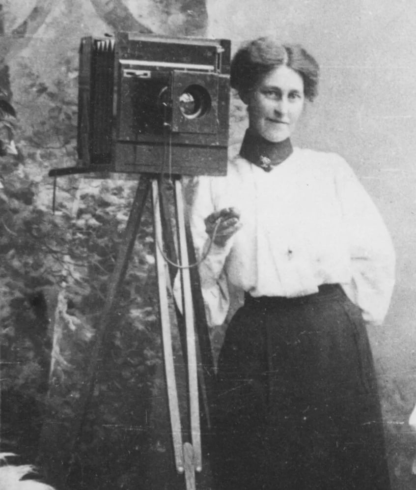Porträt von Edit Kindvall (1866–1951) – Gedenkseite
