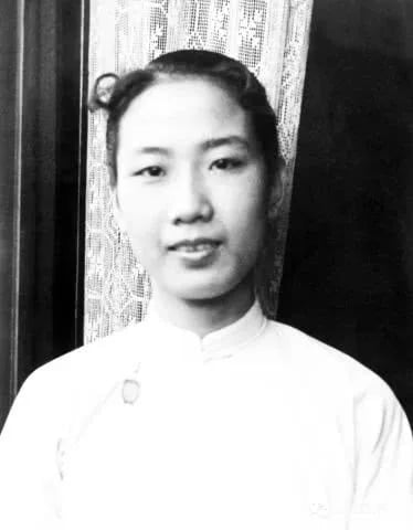 Porträt von Yuan Xuefen (1922–2011) – Gedenkseite